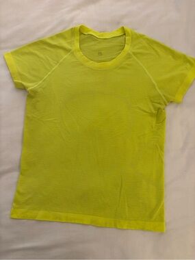 💚 Lululemon Swiftly Tech Short-Sleeve Shirt 2.0 💚